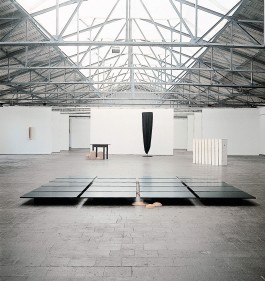 Skulptur der Künstlerin Gisela Kleinlein von 1997