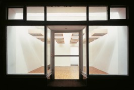 Skulptur der Künstlerin Gisela Kleinlein von 1997