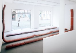 Skulptur der Künstlerin Gisela Kleinlein von 2000