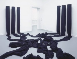 Skulptur der Künstlerin Gisela Kleinlein von 2000